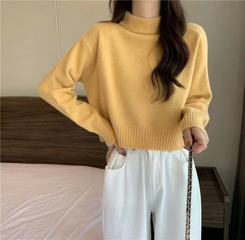 Sweater court confortable et élégant pour femmes avec col montant Chic & Stil