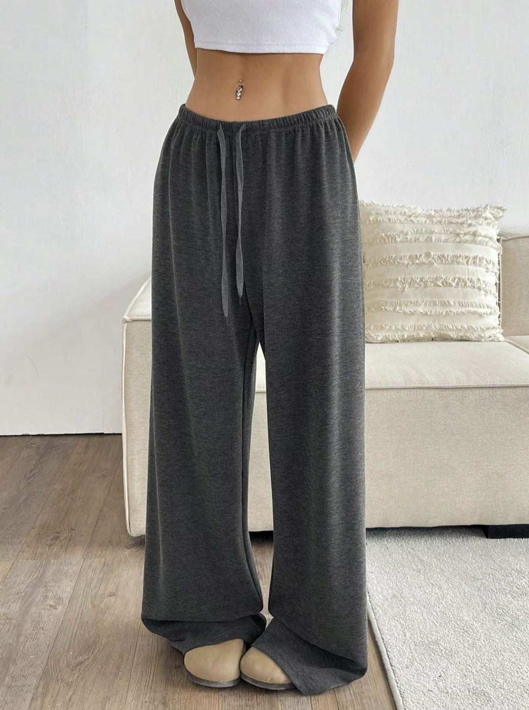 Loose sweatpants for ladies with elastic waistband Lune London