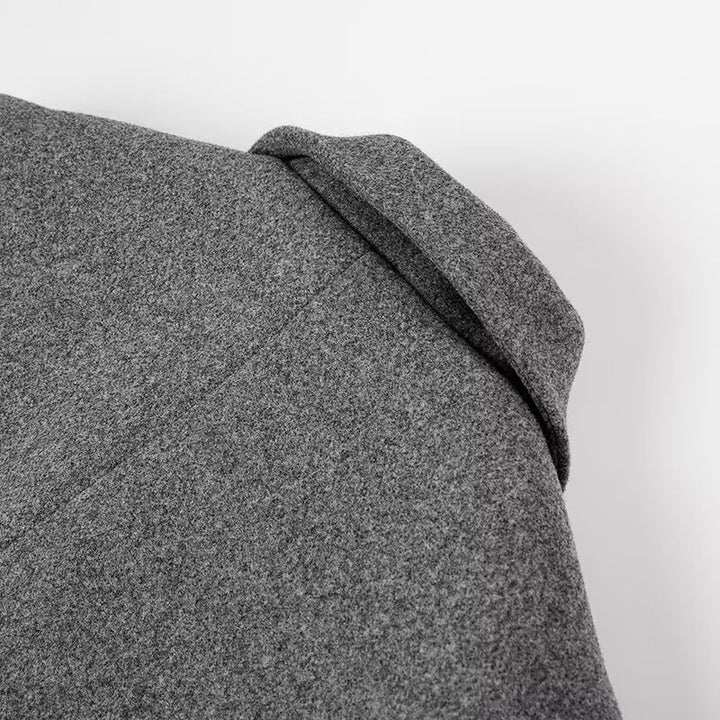 Elegant women's coat with classic design featuring double-breasted buttons Lune London
