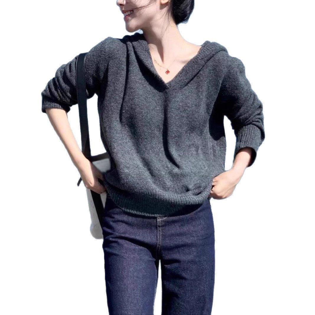 Knitted pullover for women with V-neck and hood Lune London