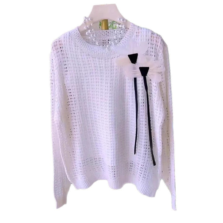 Pull en knit pour femmes avec des appliqués floraux uniques Chic & Stil