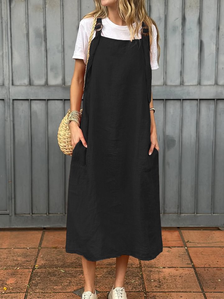 Casual linen dress for women with practical pockets and adjustable straps Lune London