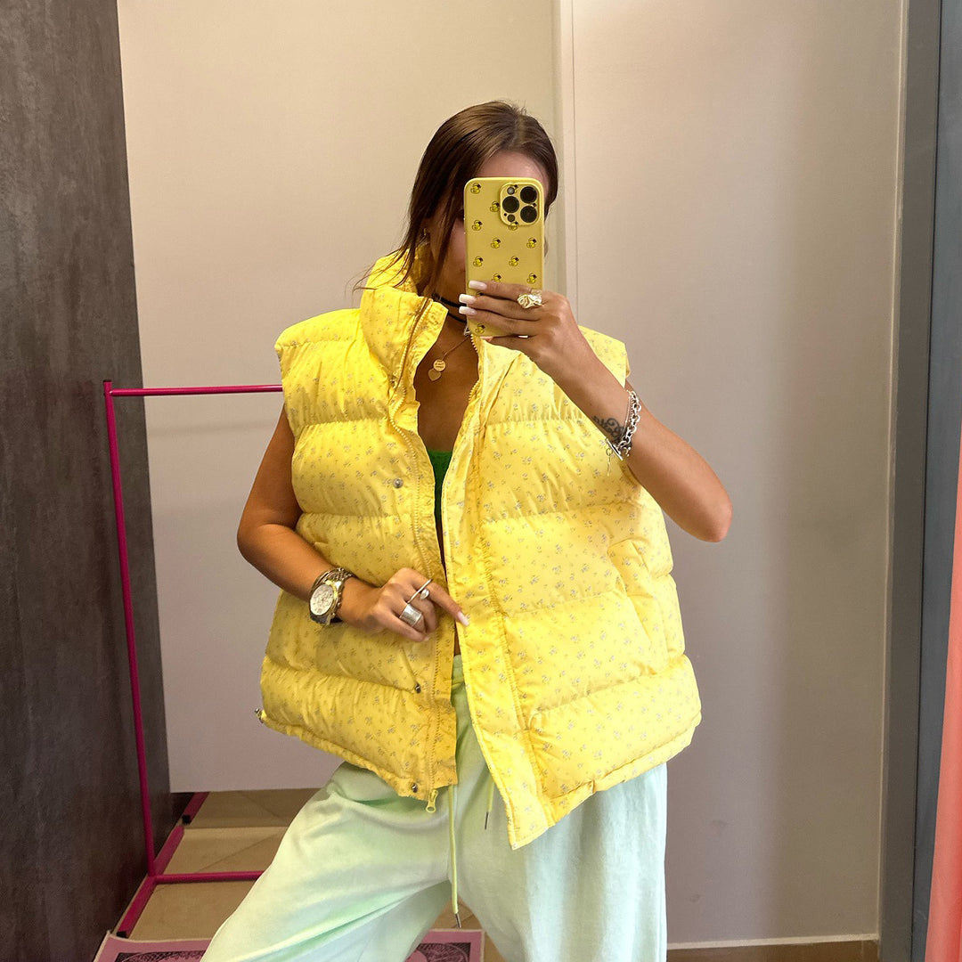 Ladies quilted vest with trendy collar and practical pockets Lune London