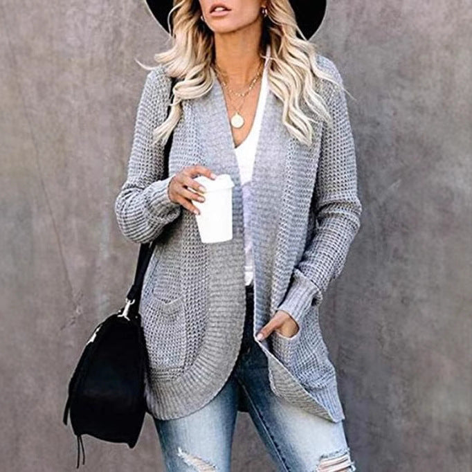 Knit cardigan for women with practical pockets and airy structure Lune London