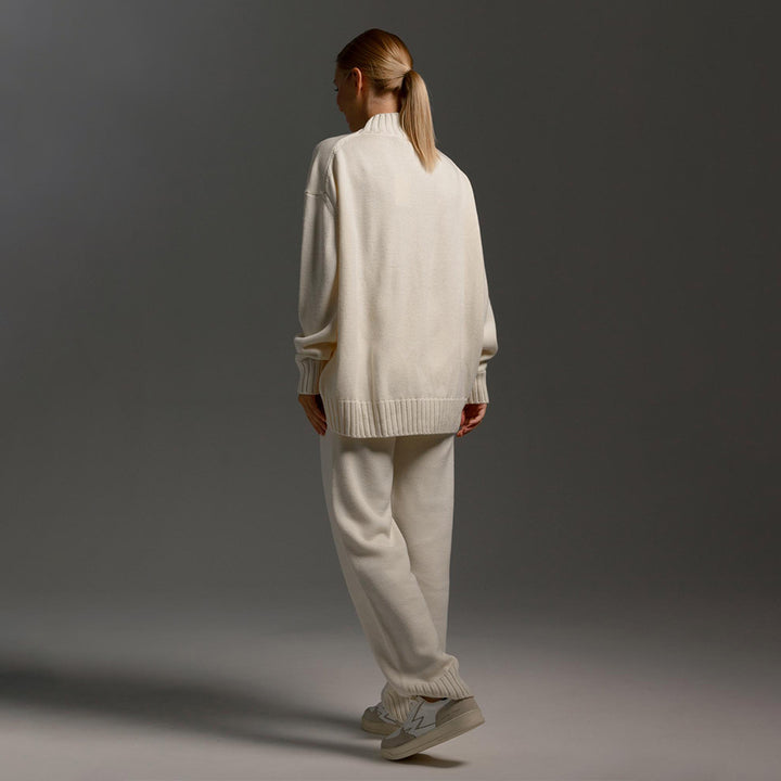 Combinaison tricotée confortable pour femmes avec col haut et coupe ample Chic & Stil