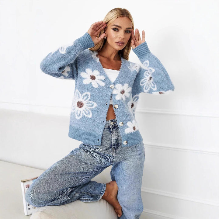 Women's knit jacket with floral pattern and comfortable fit Lune London