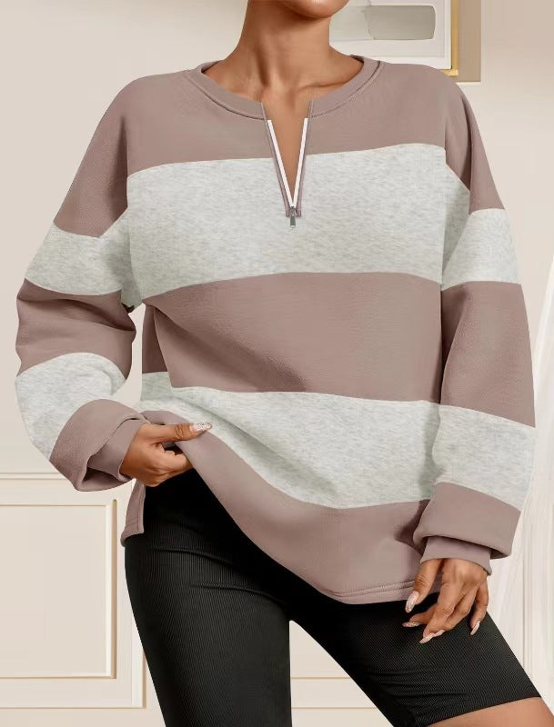 Trendy hooded sweatshirt for women with zipper and striped design Lune London