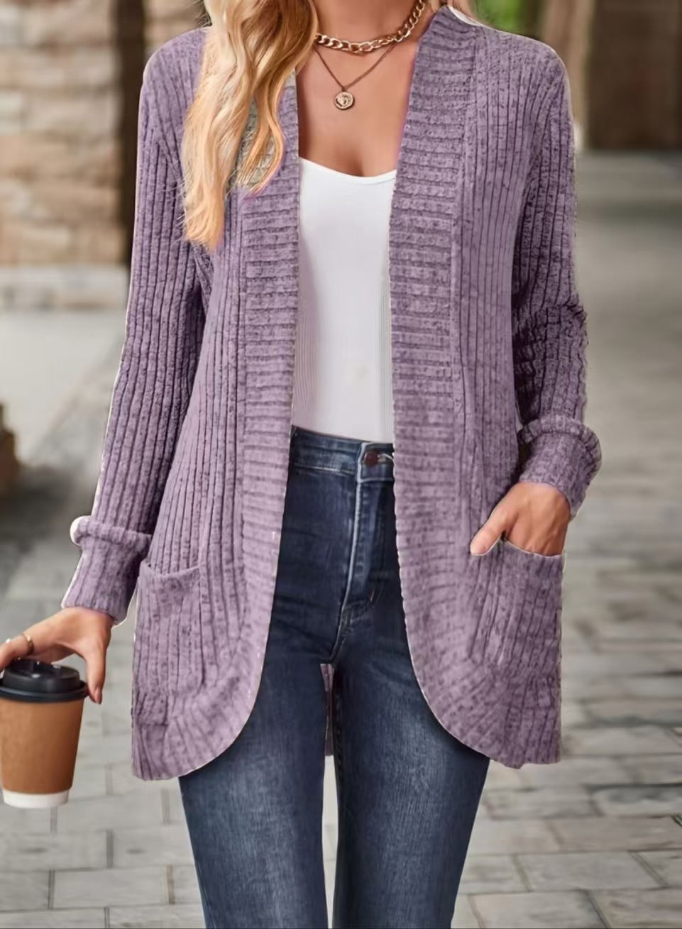 Ladies casual cardigan with pockets and textured design Lune London