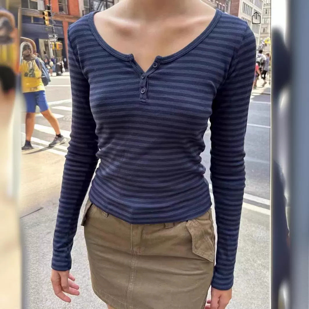 Chemise Henley à manches longues pour femmes avec fines rayures Chic & Stil