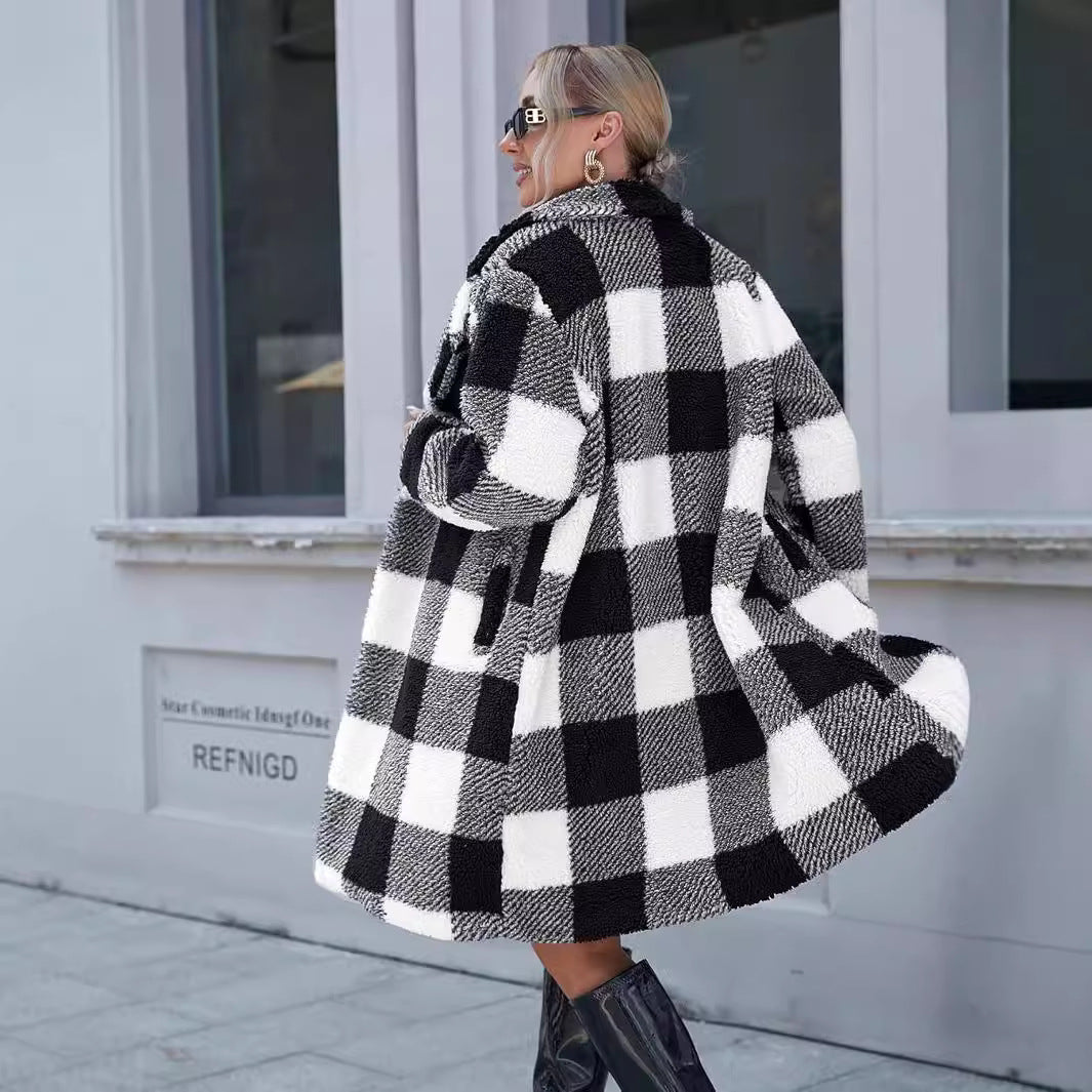Women's Cozy Check Coat with Oversized Cut and Soft Lining Lune London