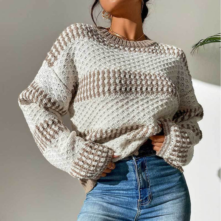 Pull en tricot pour femmes avec un motif texturé raffiné et une coupe oversized tendance Chic & Stil