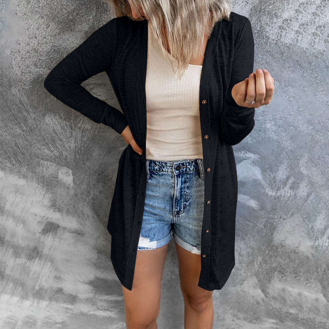 Long cardigan for women with practical buttons and a relaxed fit Lune London