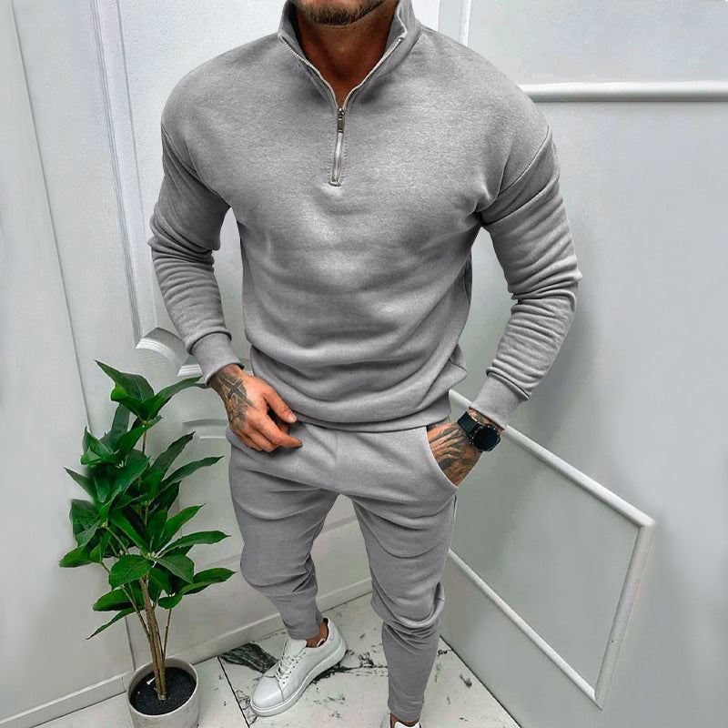 Sporty fleece pullover for men with short zipper and trendy fit Lune London