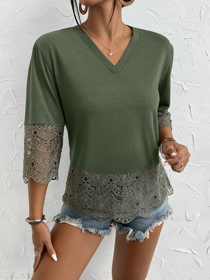 T-shirt for women with lace and V-neck Lune London