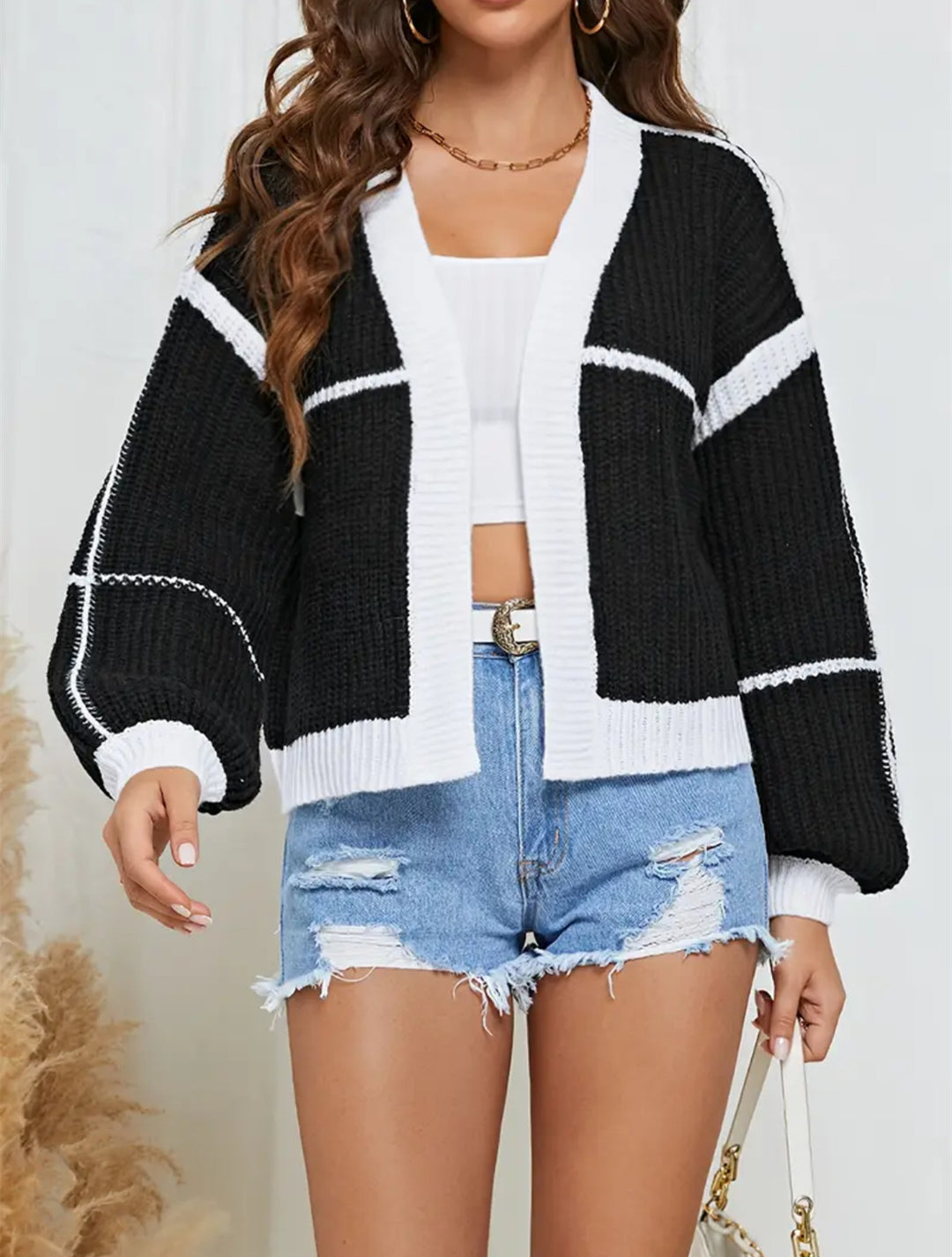 Casual knit cardigan for women with voluminous sleeves and a loose fit Lune London