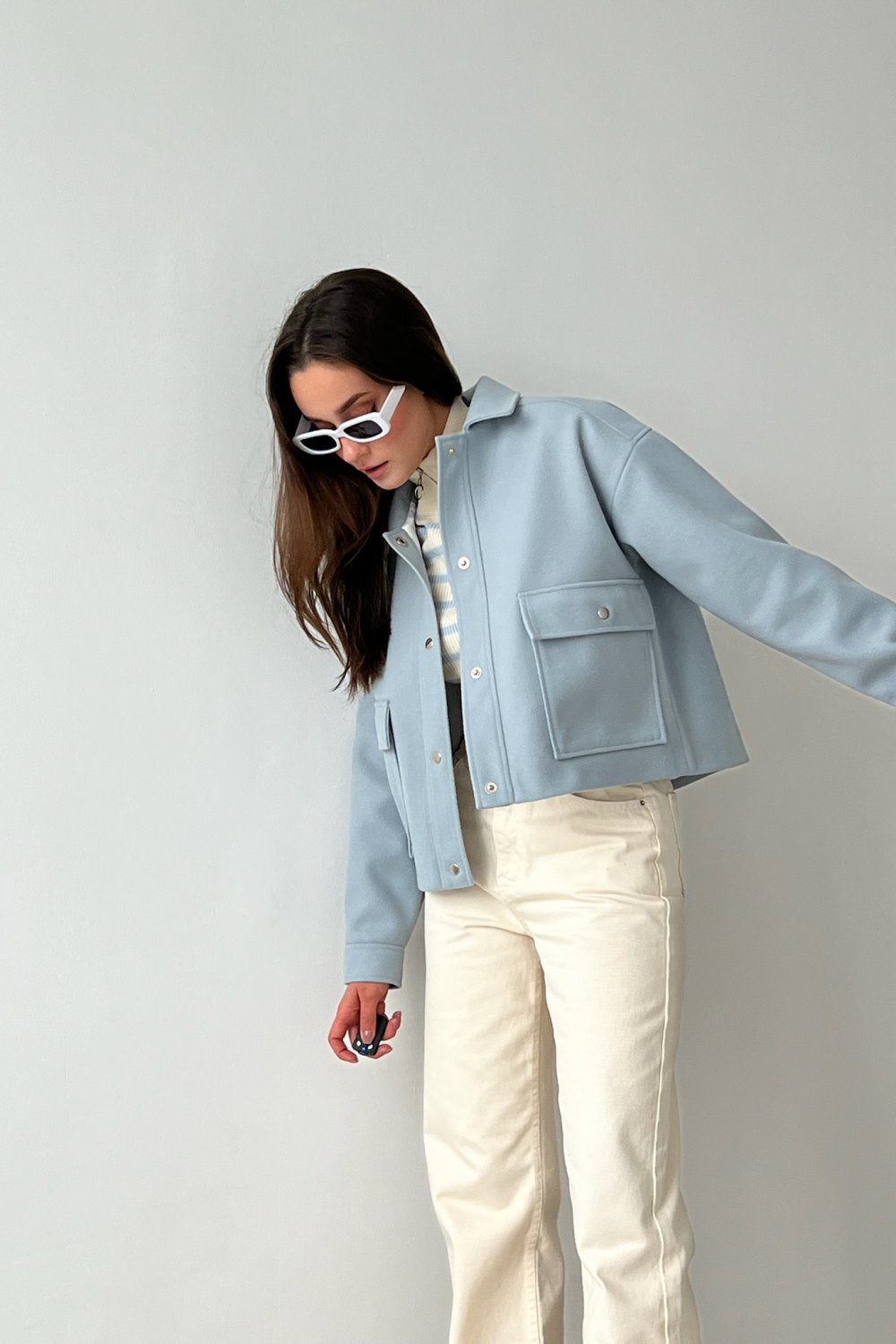 Trendy short jacket for ladies with practical pockets and cool collar Lune London