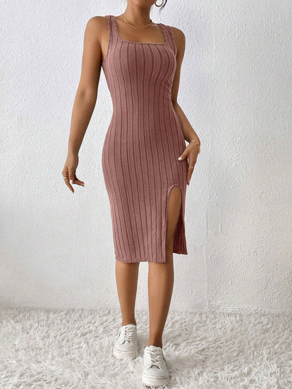 Fitted ribbed dress for women with side slit and square neckline Lune London