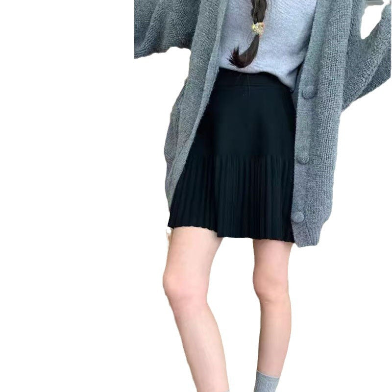 Pleated women's skirt with high waist and elegant drape Lune London