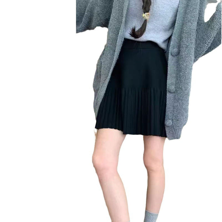Pleated women's skirt with high waist and elegant drape Lune London