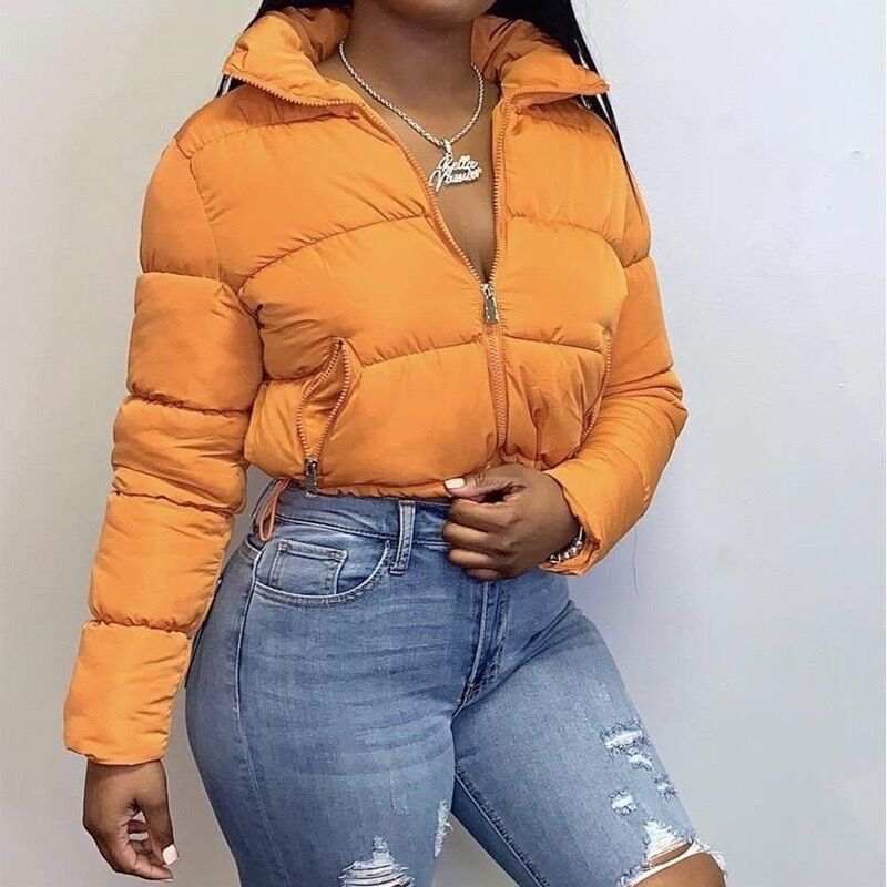 Trendy women's bomber jacket with a short cut and quilted design Lune London