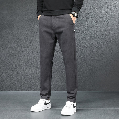 Comfortable and stylish leisure pants for men Lune London