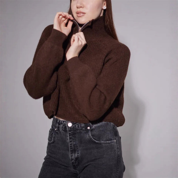 Women's sweater with high collar and zip Lune London
