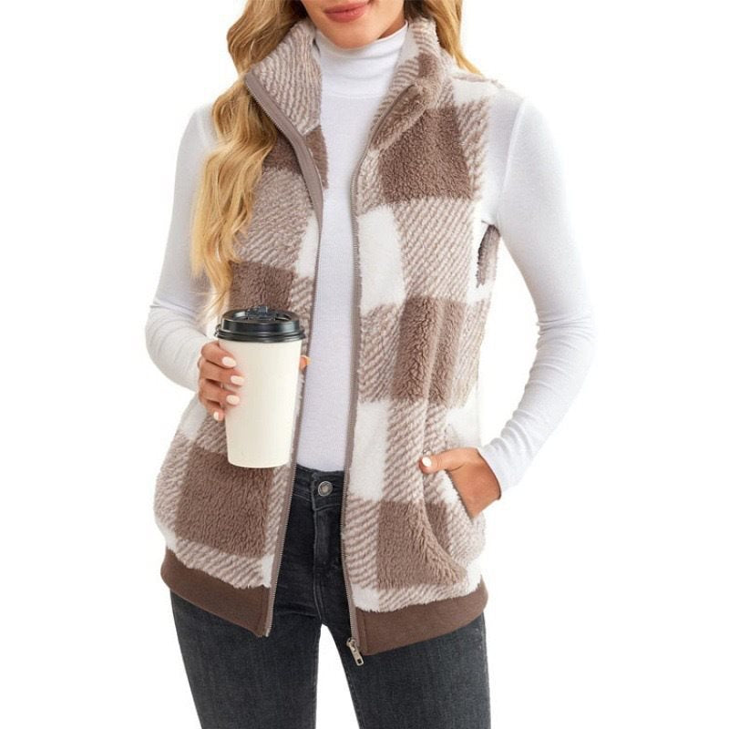 Fleece vest for women with plaid pattern and high-quality zipper Lune London