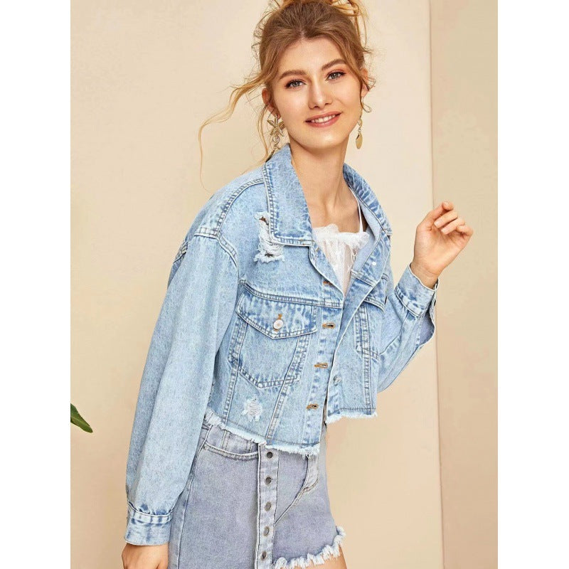 Veste en jean pour femmes avec des détails usés et stylés Chic & Stil