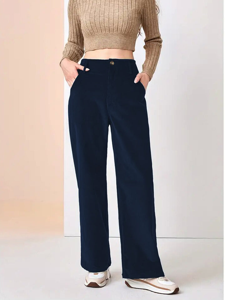 Ladies Elegant, wide chino pants with practical pockets and high waist Lune London
