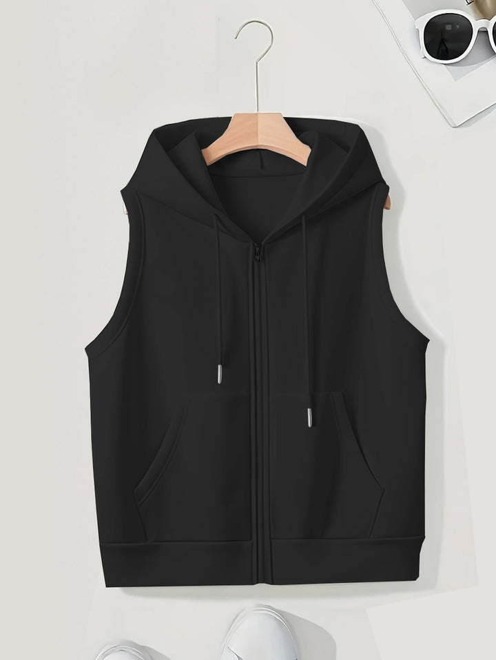 Sporty hooded jacket for women with zipper and practical pockets Lune London