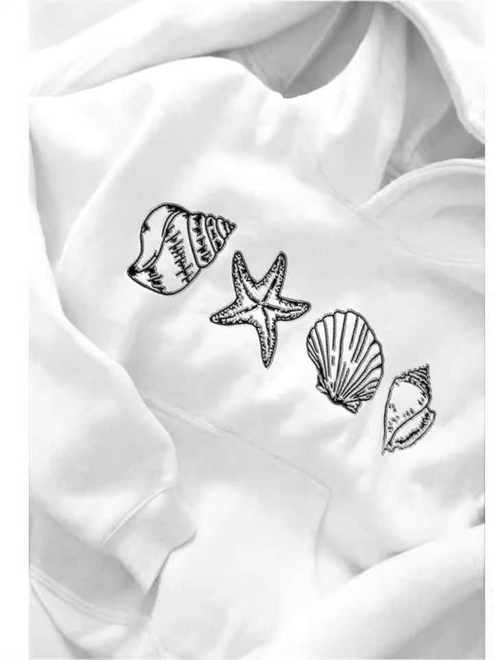 Women's hoodie with maritime motif and soft fabric Chic & Stil