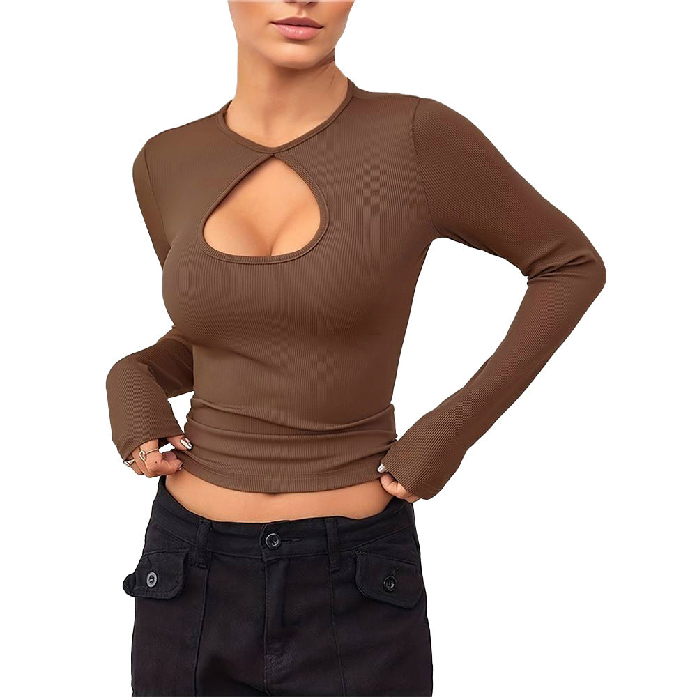 Chemisier à manches longues pour femmes avec un décolleté en cœur à la mode et une coupe ajustée Chic & Stil