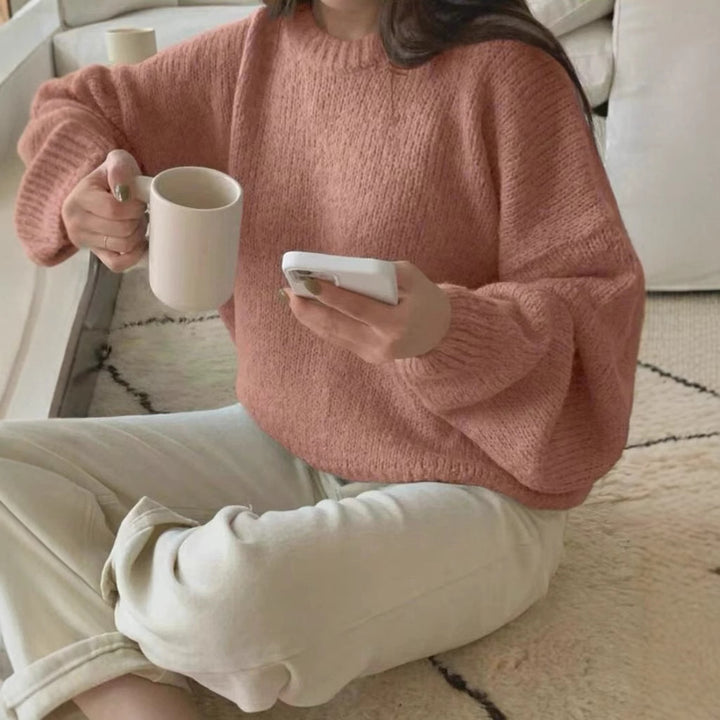 Comfortable and oversized women's sweater Lune London