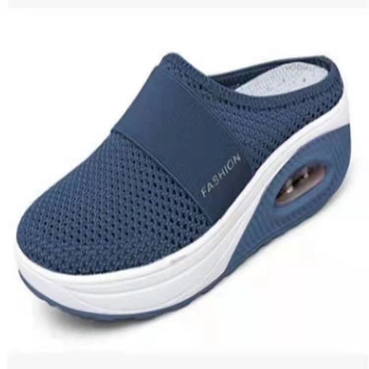 Comfortable wellness clogs for women with breathable upper material and cushioning sole Lune London