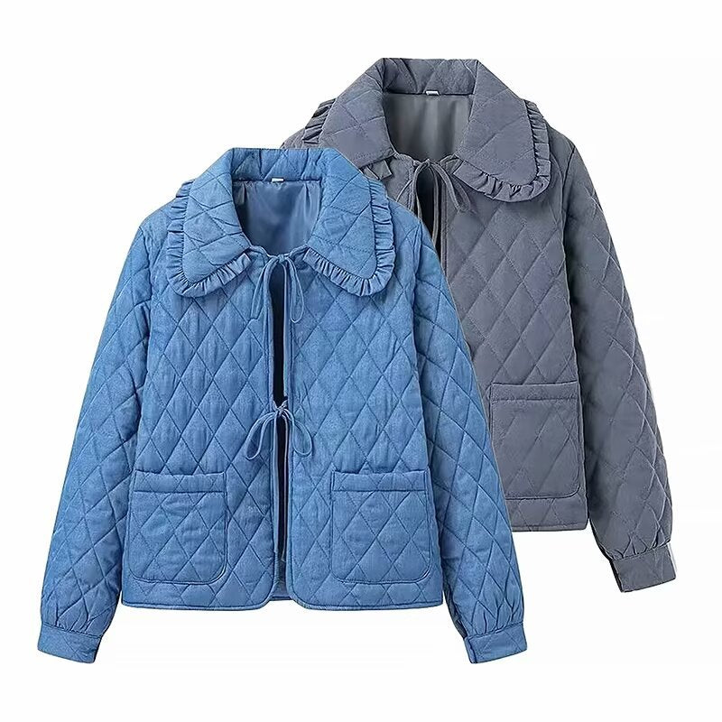 Quilted transitional jacket for women with large collar and practical pockets Lune London