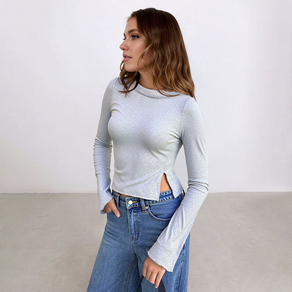 Cropped long sleeve shirt for women with side slit and elegant design Chic & Stil