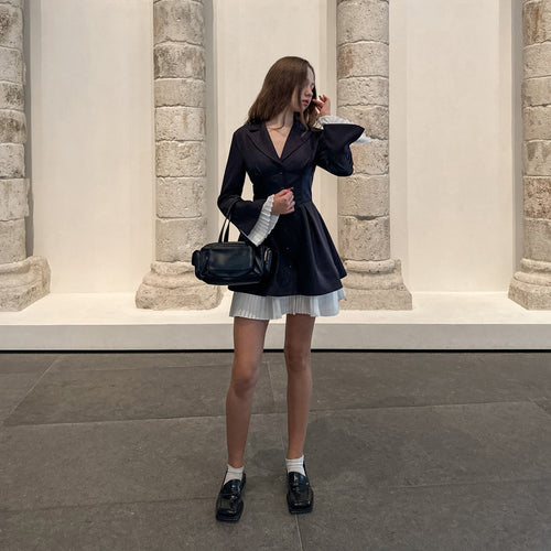 Dress blazer for women with elegant pleats and a fitted cut Lune London