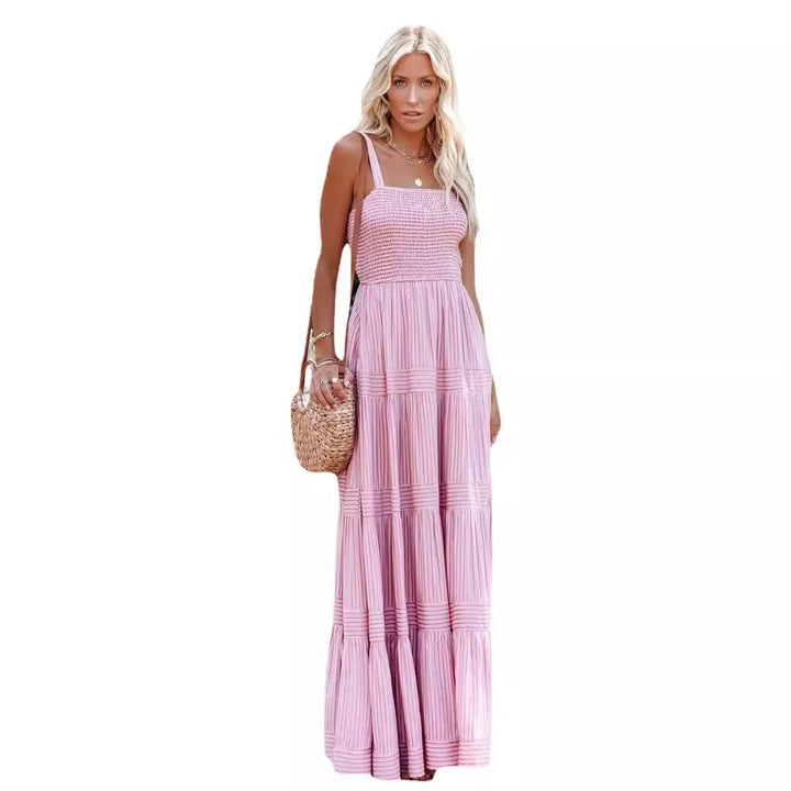 Long maxi dress for women, slightly flared, with gathers and spaghetti straps Chic & Stil