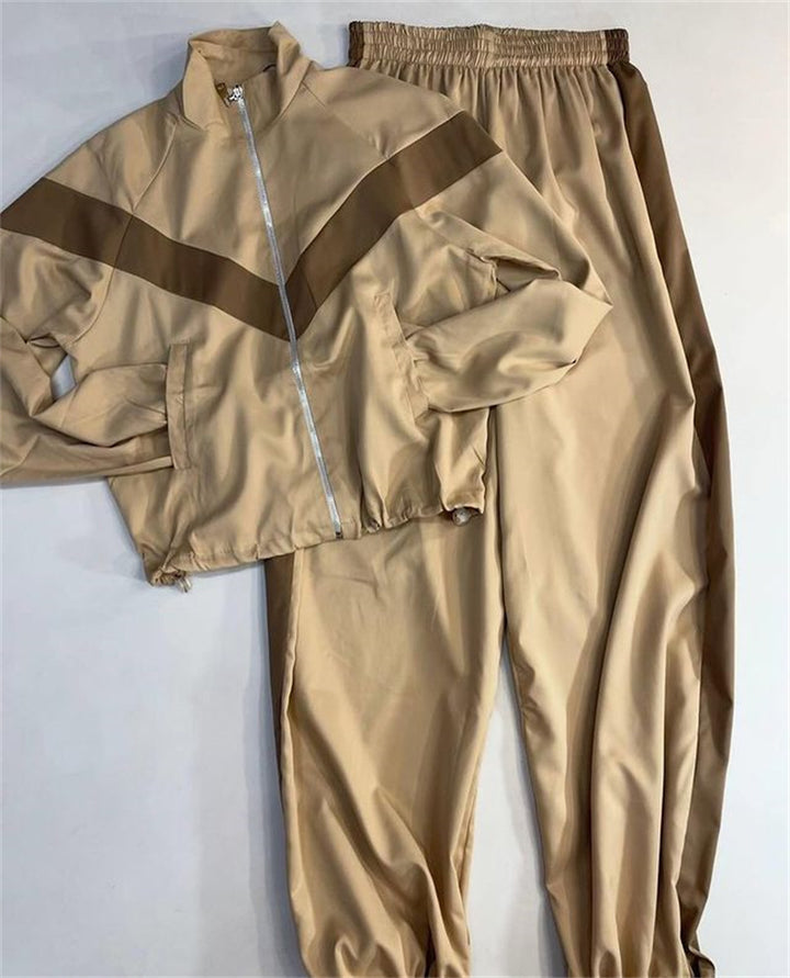 Women's sports tracksuit set with functional zipper and elastic waist Lune London