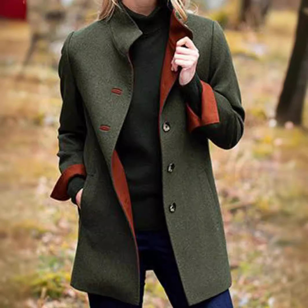 Elegant wool coat for women with high-quality finishes and pockets Lune London
