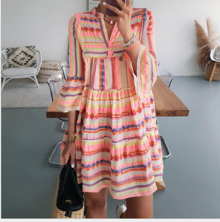 Casual wrap dress for women with voluminous sleeves and a graphic pattern Lune London