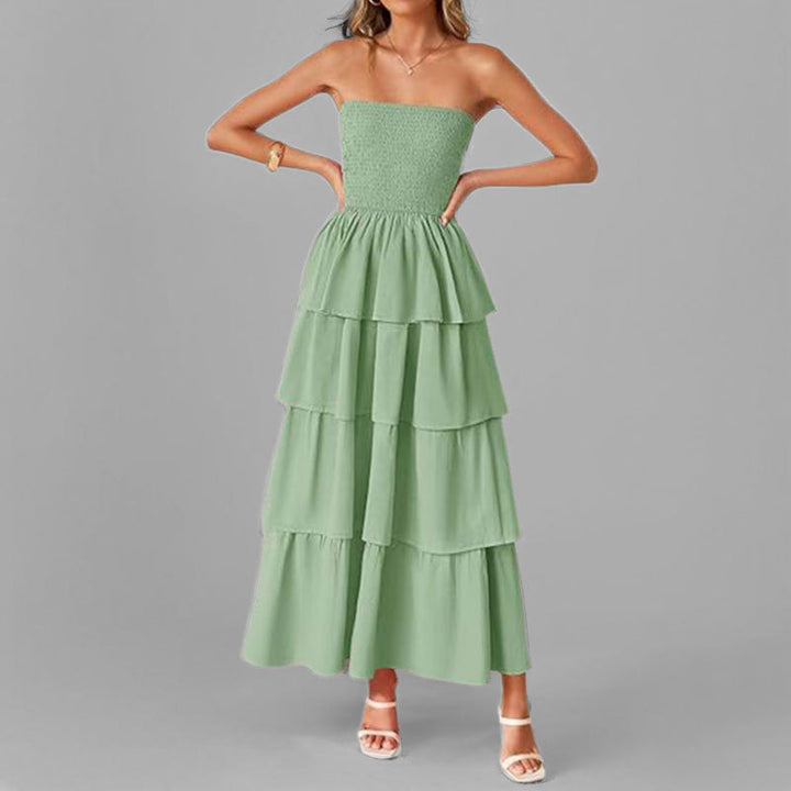 Robe maxi femme avec design à épaule dénudée et jupe volumineuse à volants Chic & Stil