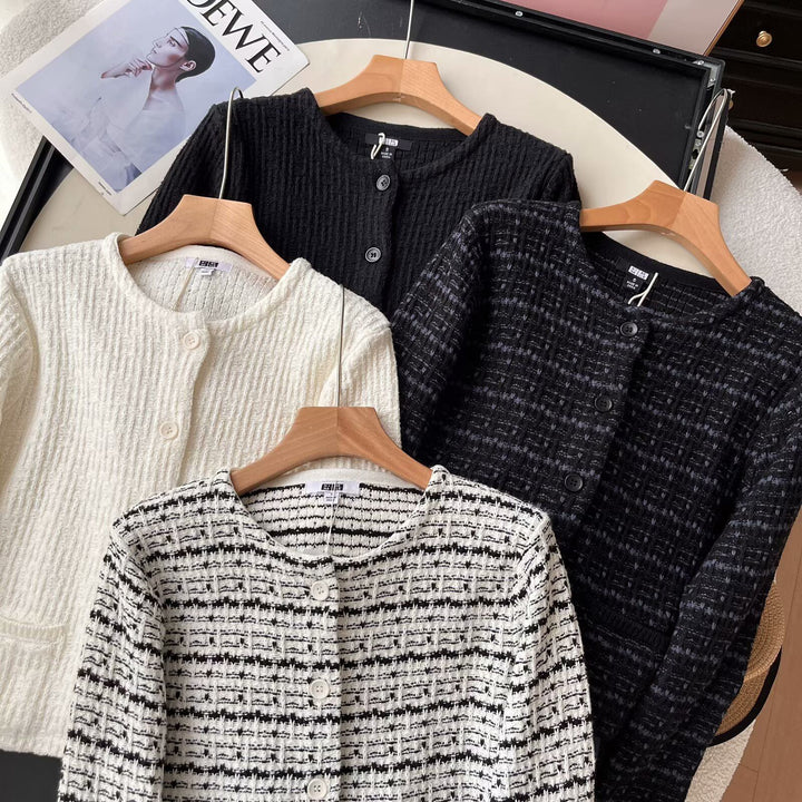 Cardigan en tricot joli pour femmes avec motif texturé Chic & Stil