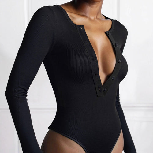 Body pour femmes à manches longues avec un élégant design de patte de boutonnage Chic & Stil