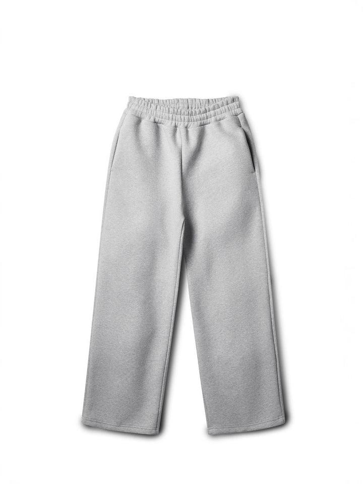 Casual wide women's jogger pants with elastic waistband and convenient pockets Lune London