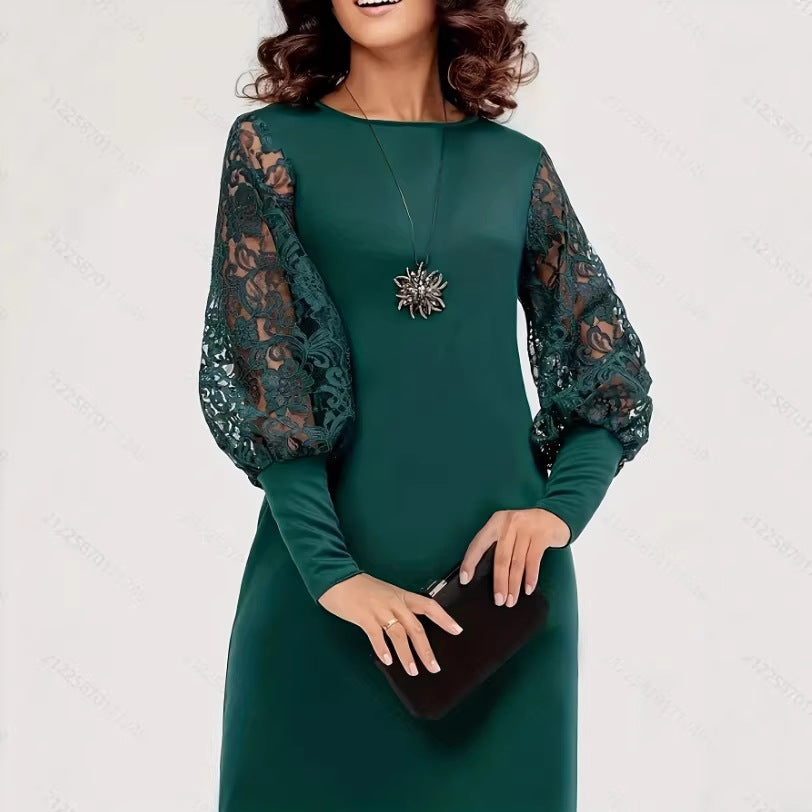 Women's elegant dress with lace sleeves and fitted cut Lune London