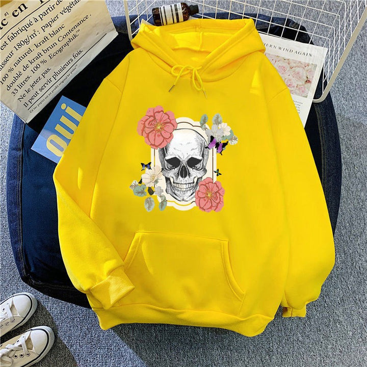 Women's hoodie with detailed skull design and floral print Chic & Stil