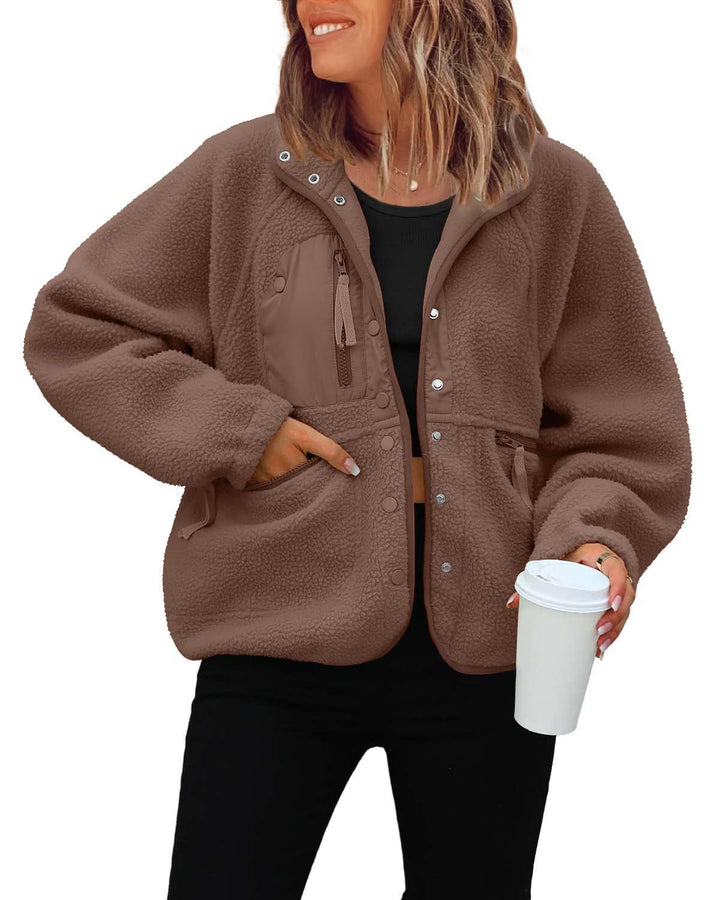 Ladies cozy fleece jacket with practical pockets Lune London