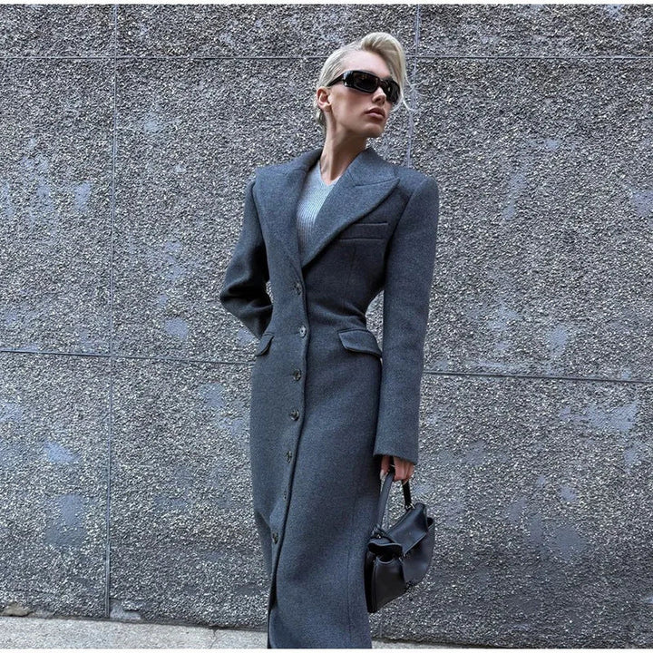 Women's Wool Coat with Elegant Fit and Decorative Button Details Lune London