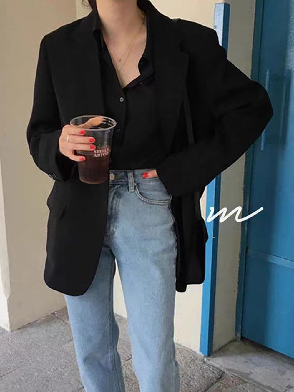 Blazer surdimensionné élégant pour femmes avec coupe décontractée et détails fins Chic & Stil